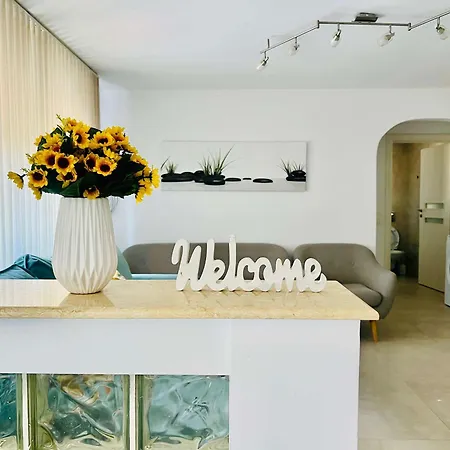 Joy Republicii 25 Apartman