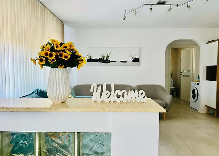 Joy Republicii 25 Apartment