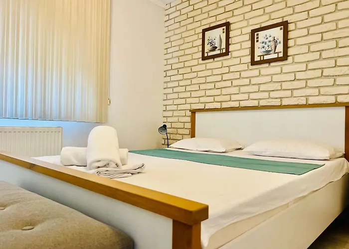 Joy Republicii 25 * טימישוארה