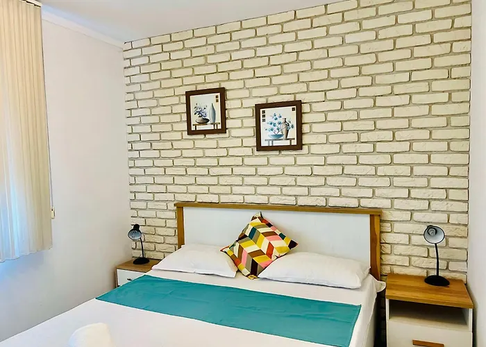 Joy Republicii 25 Apartment